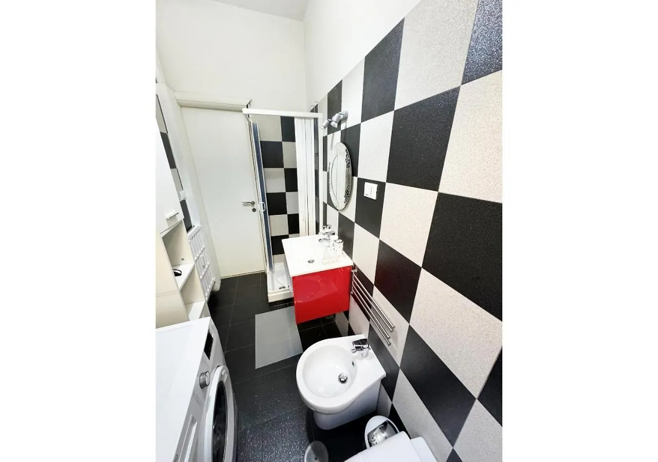 Ross House - Metro B Apartment Rome 0*,  Italy
