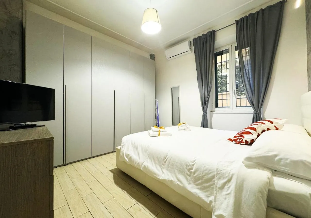 Ross House - Metro B Apartment Rome Italy