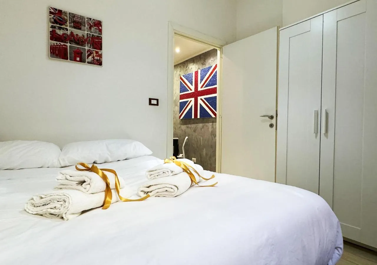 Ross House - Metro B Apartment Rome 0*,  Italy